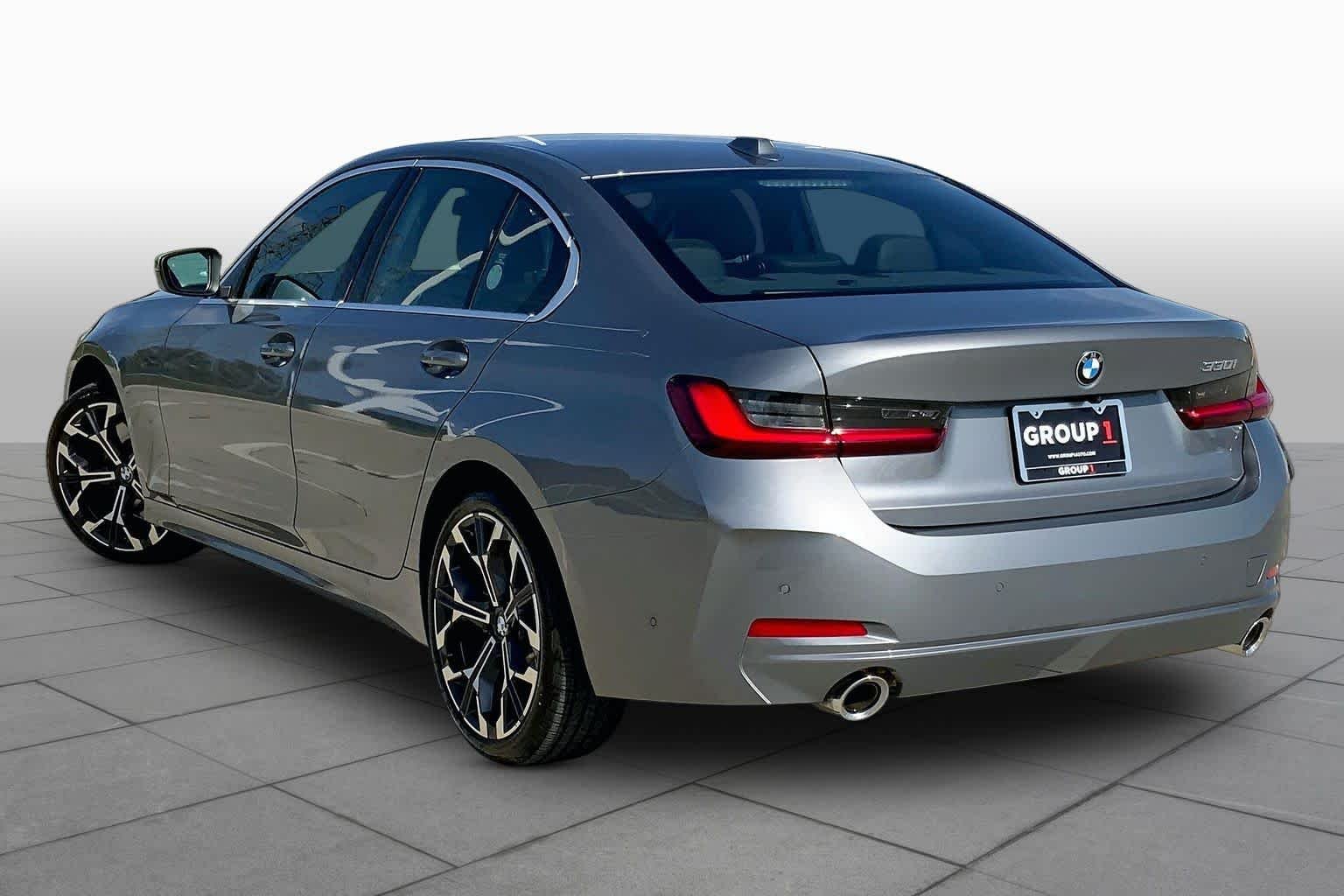 Used 2025 Skyscraper Grey Metallic BMW 330i image 11