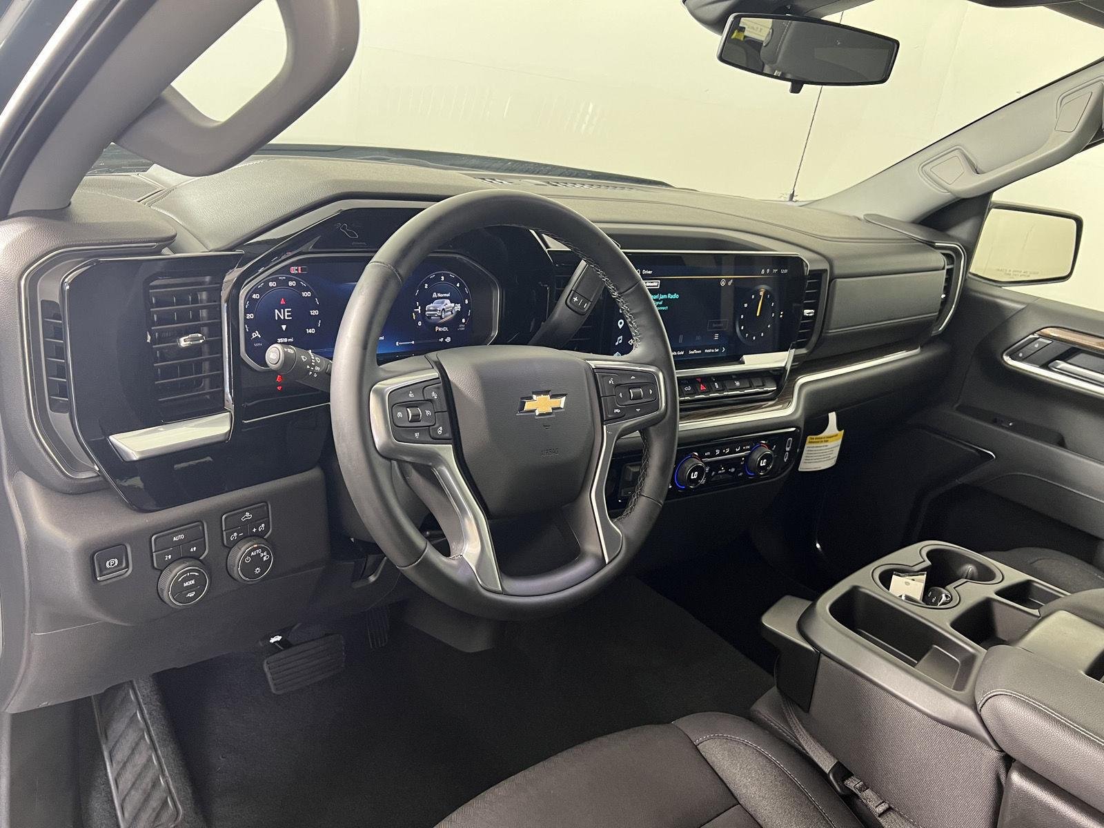 Used 2026 Cypress Gray Chevrolet LT image 10
