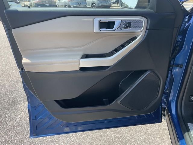 Used 2021 Blue Ford Limited image 16