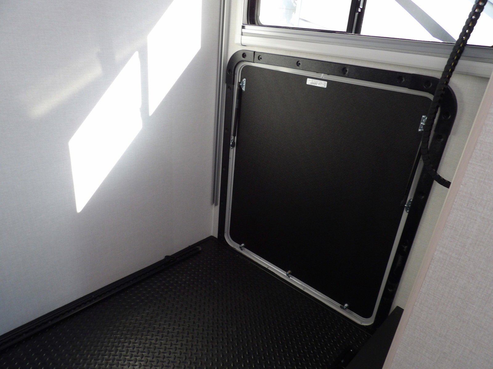 New 2025 Silver Coachmen 20XG image 17