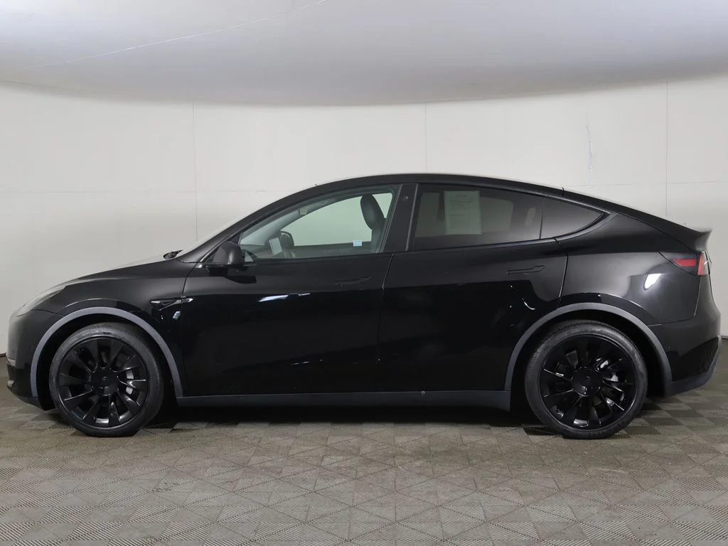 Used 2021 Black Tesla Long Range image 26