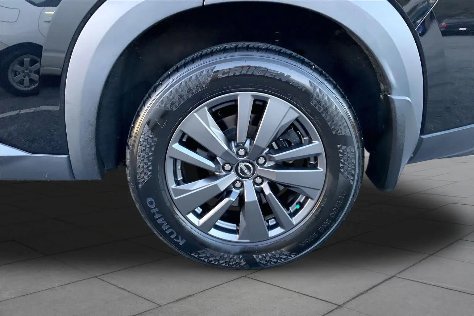 Used 2022 Super Black Nissan SV image 10