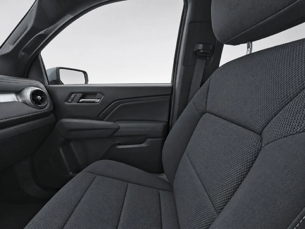 Used 2025 Black Chevrolet LT image 24