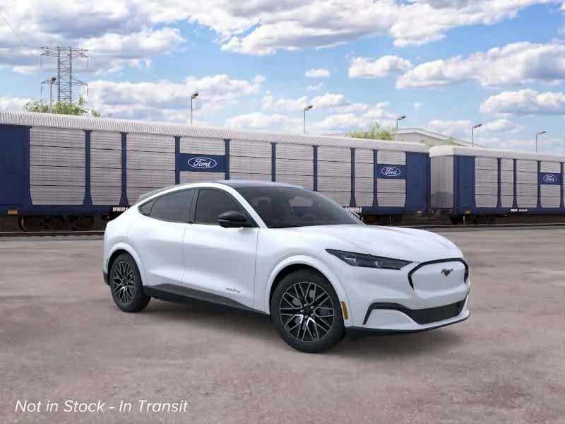 New 2026 Star White Metallic Tri-coat Ford Premium image 7