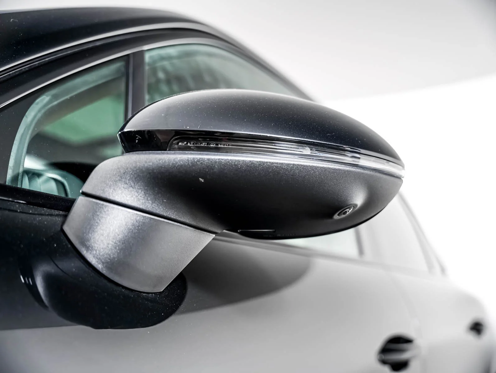 Certified Used 2025 CHROMITE BLACK Porsche  image 31