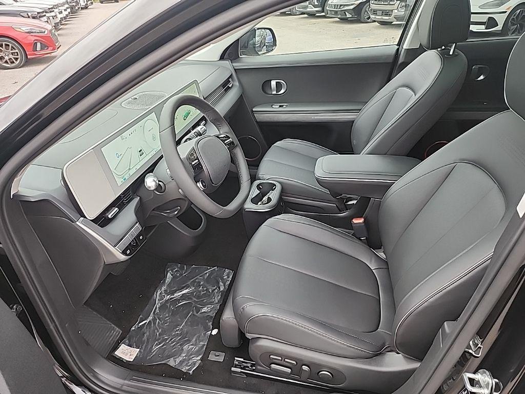 2024 Hyundai IONIQ 5 Limited - Photo 13