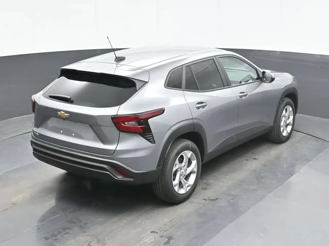 2026 Chevrolet Trax LS - Photo 17