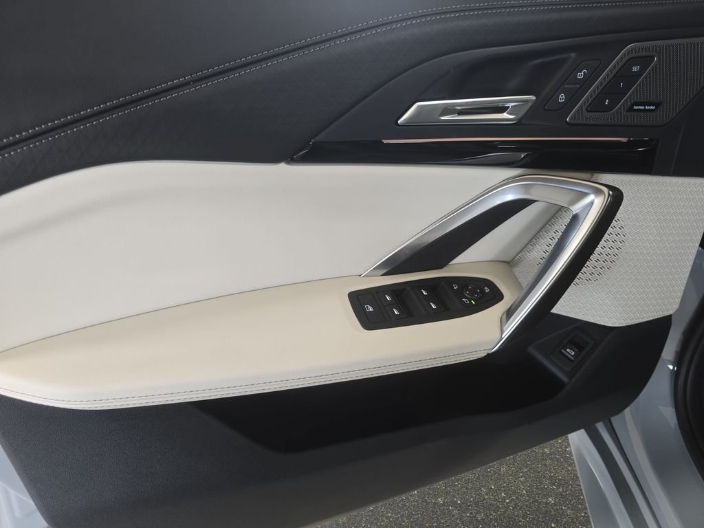 New 2026 Brooklyn Grey Metallic BMW xDrive28i image 13
