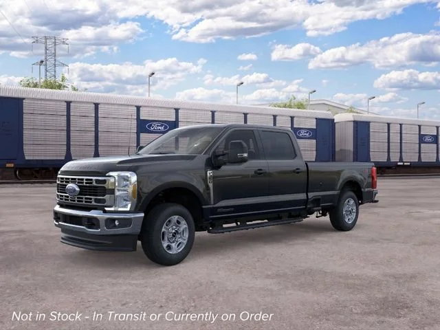New 2026 Agate Black Metallic Ford XLT image 23
