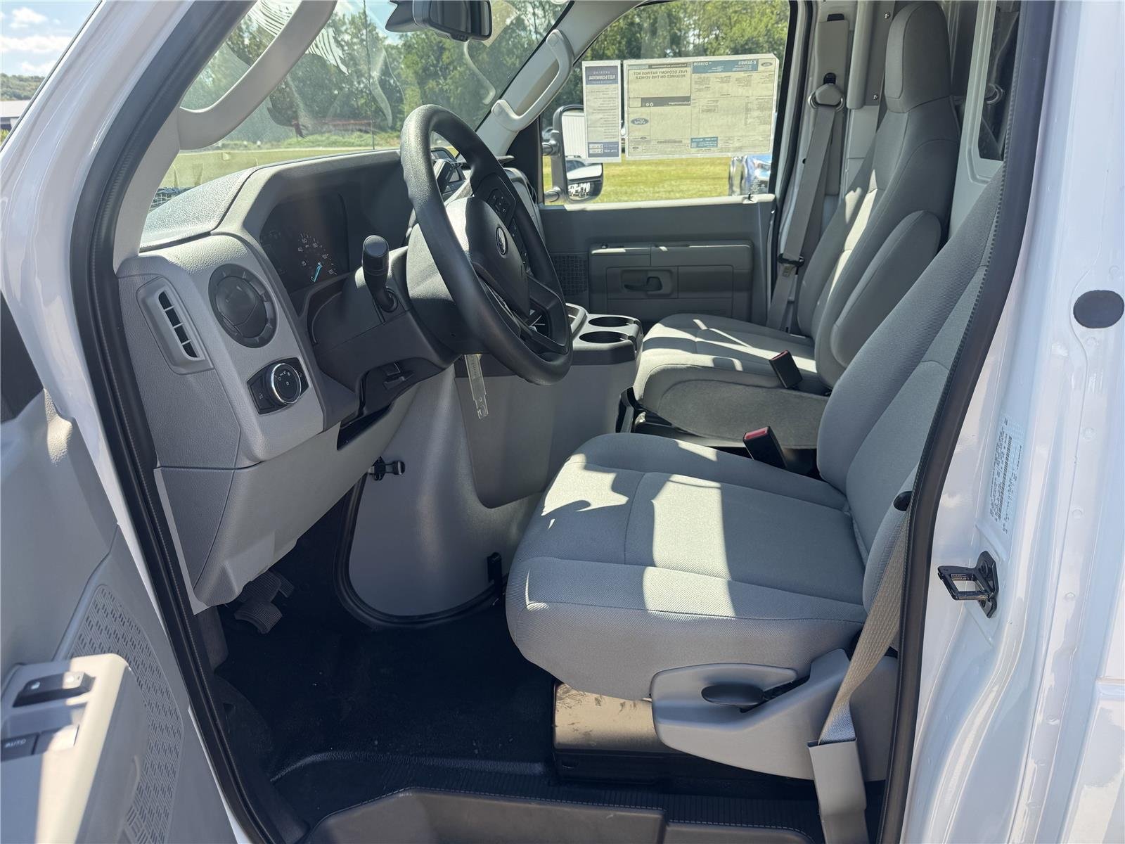 New 2026 Oxford White Ford Base image 11