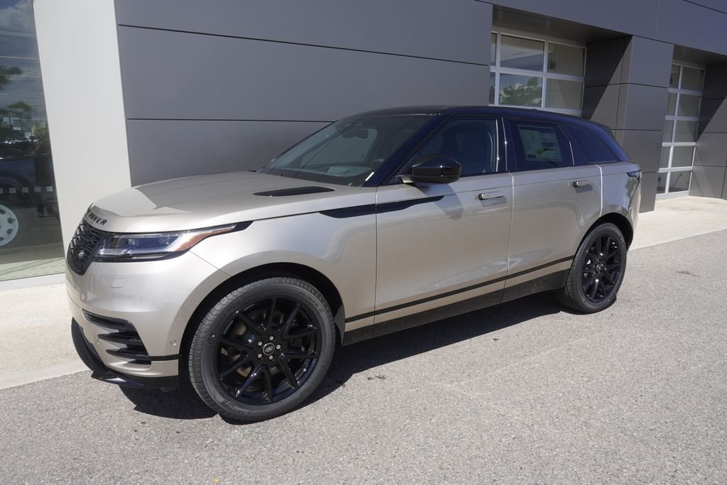 New 2026 Batumi Gold Land Rover Dynamic SE image 3