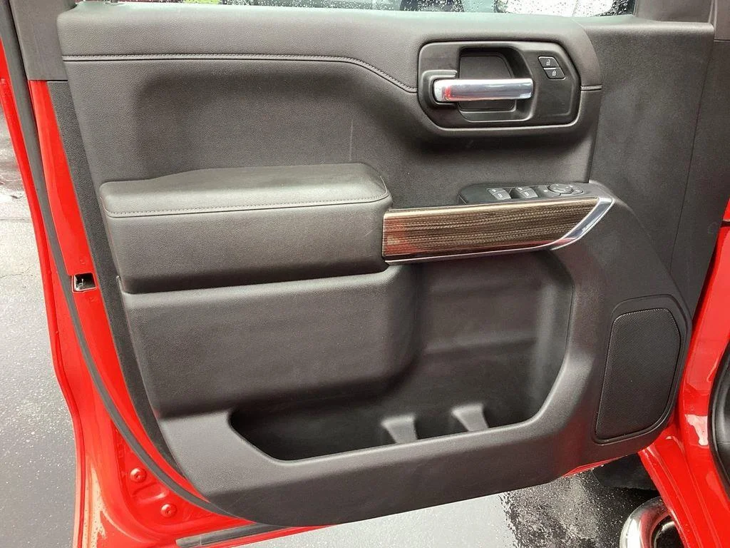 Used 2022 Red Hot Chevrolet RST image 21