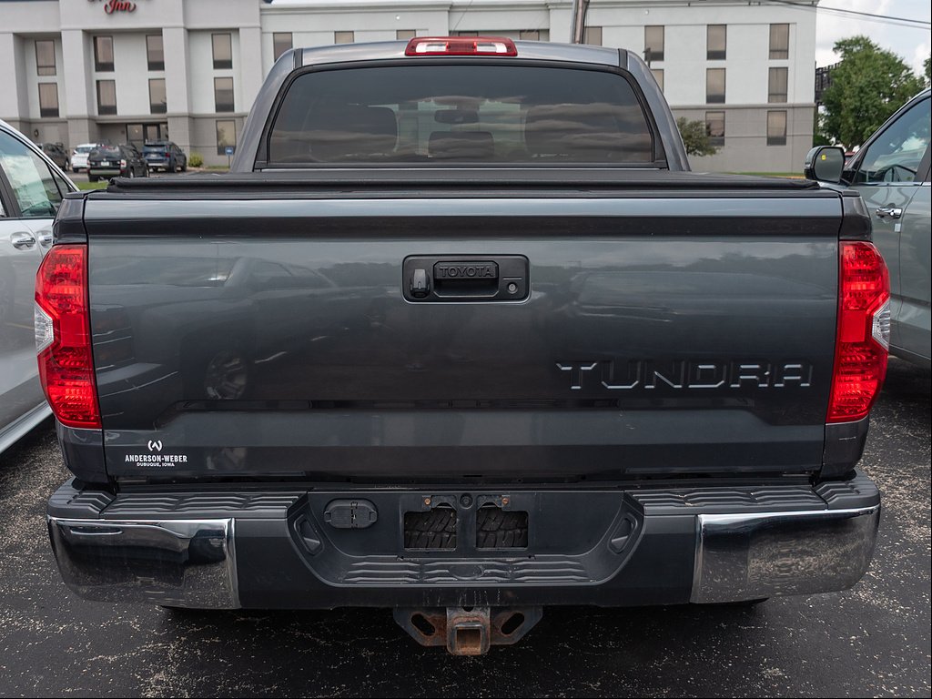 Used 2016 Magnetic Gray Metallic Toyota SR5 image 5