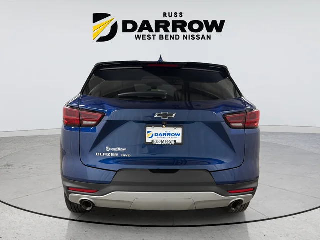 Used 2023 Blue Chevrolet LT image 4