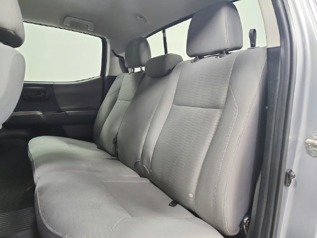 Used 2017 Silver Toyota SR5 image 31