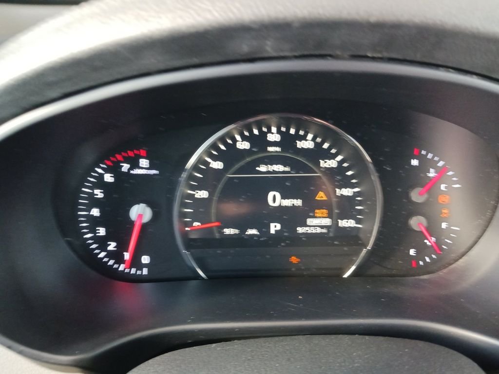 Used 2019 White Kia EX image 18