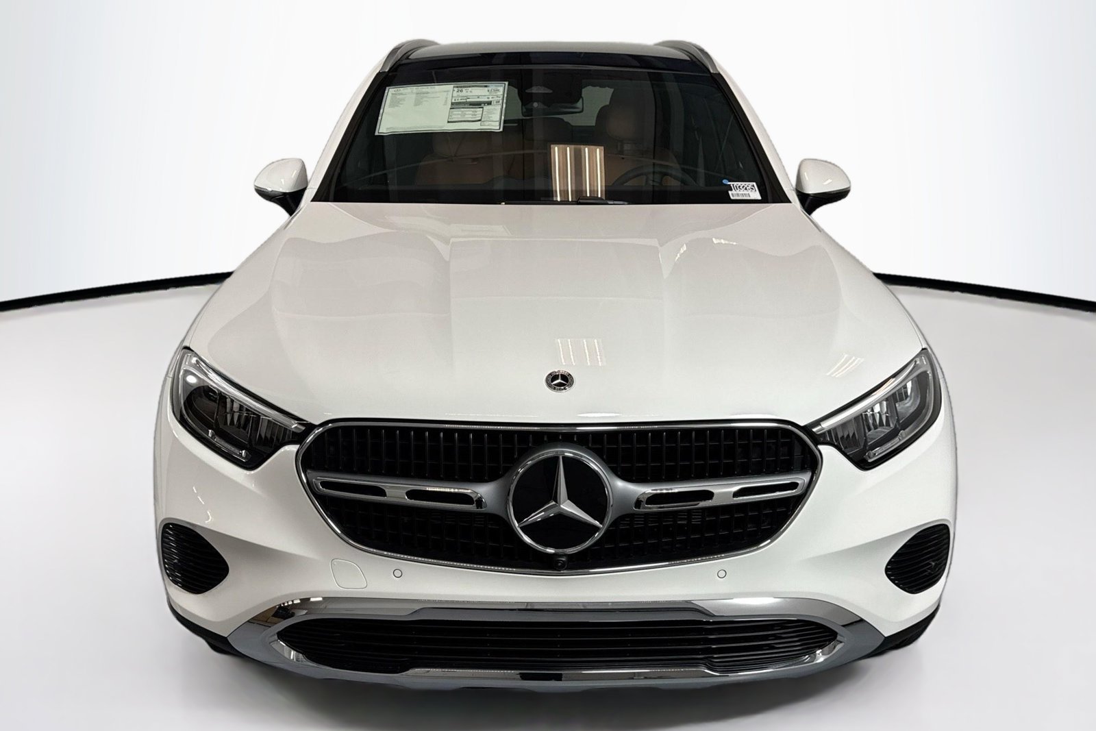 New 2026 Polar White Mercedes-Benz GLC 300 image 2