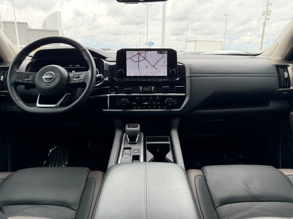 Certified Used 2025 White Nissan Platinum image 31