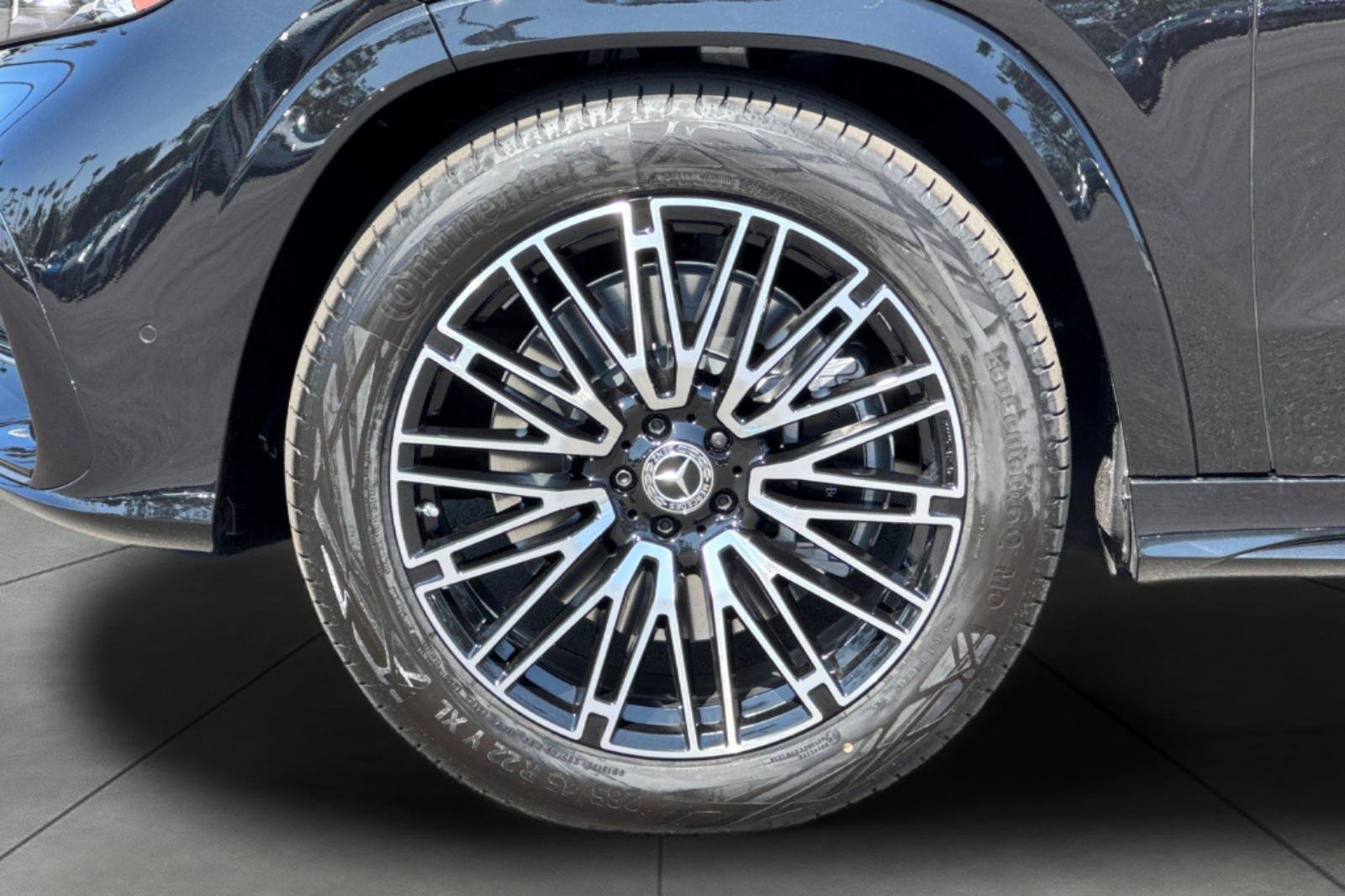 New 2027 Obsidian Black Metallic Mercedes-Benz GLS 450 image 3