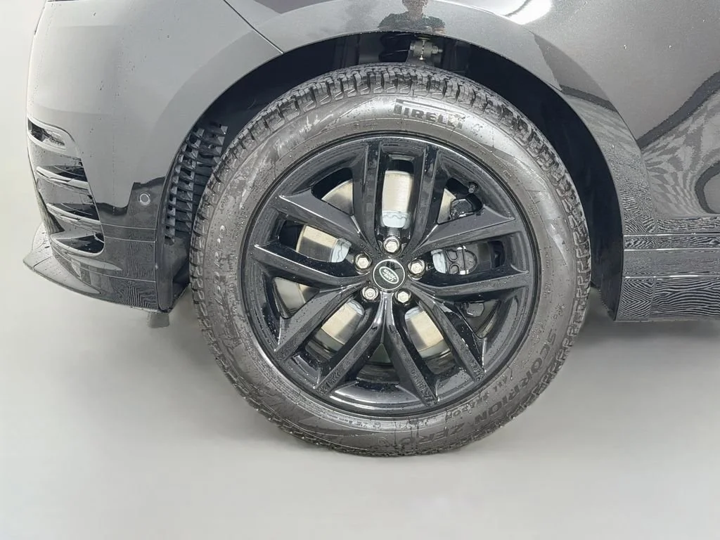 New 2026 Santorini Black LAND ROVER  image 33