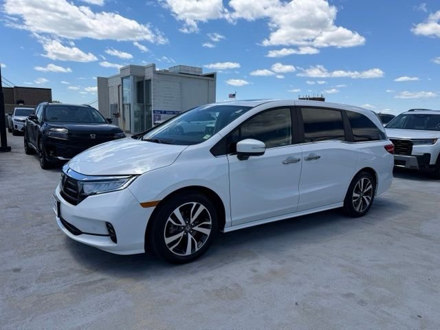 Used 2024 Gray Honda Touring image 3