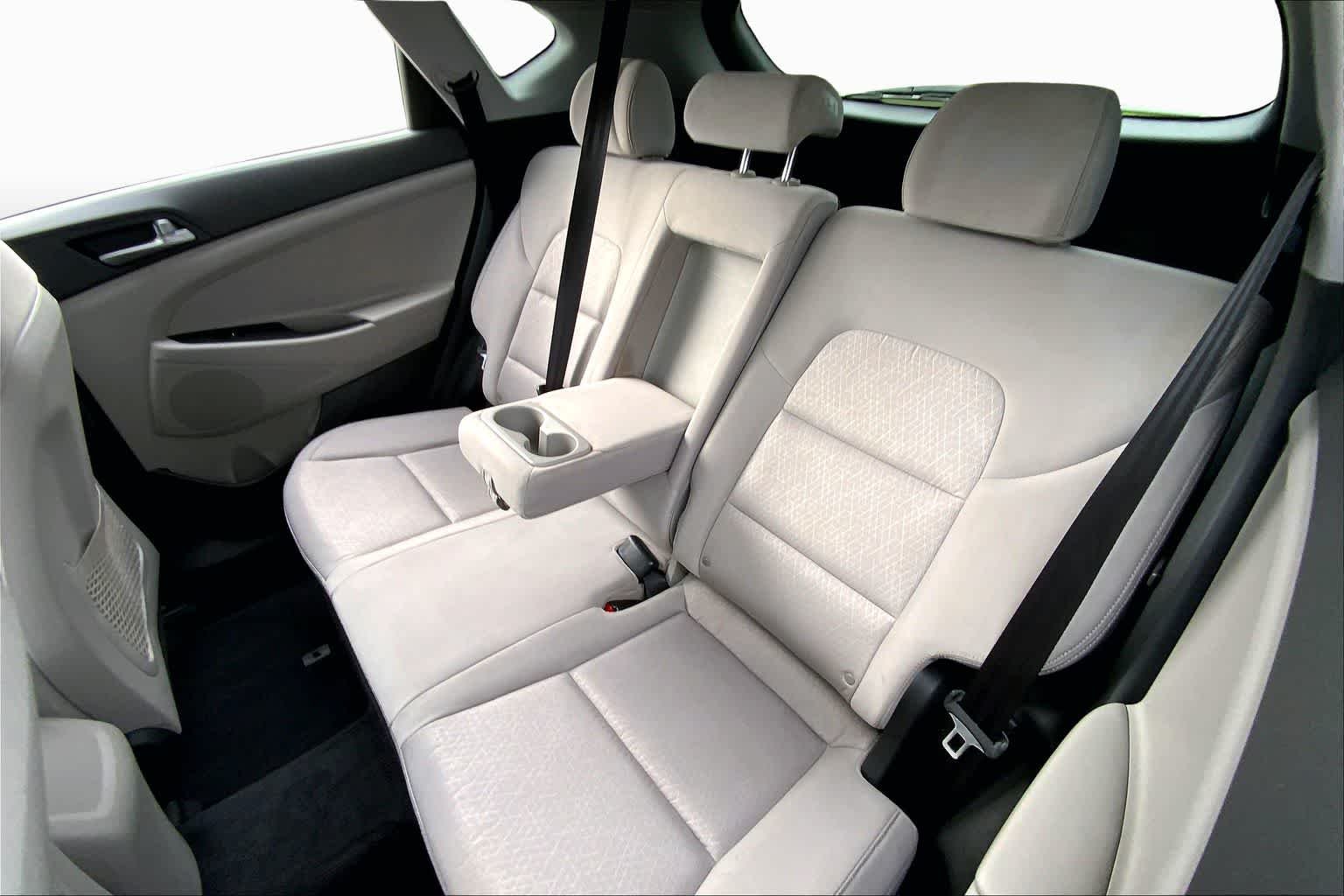 Used 2018 Coliseum Gray Hyundai SEL image 19
