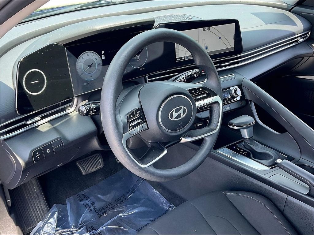 Used 2024 Intense Blue Hyundai SEL image 8