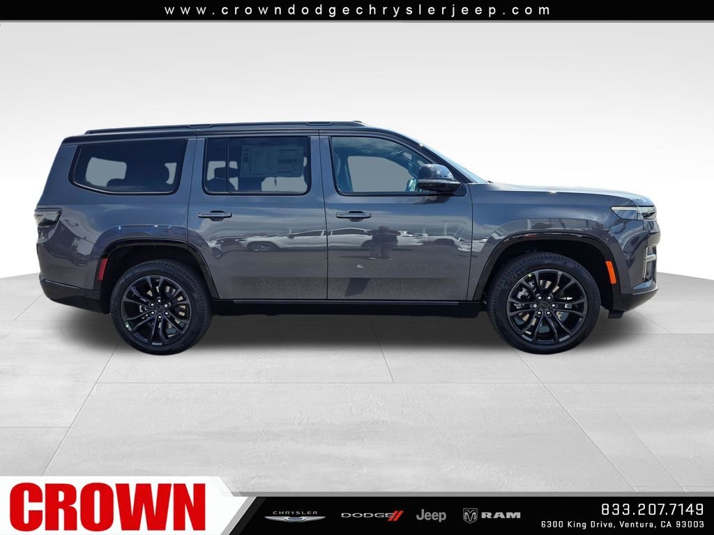 New 2026 Baltic-Gray Metallic Clear-Coat Exterior Paint Jeep Summit Reserve image 4