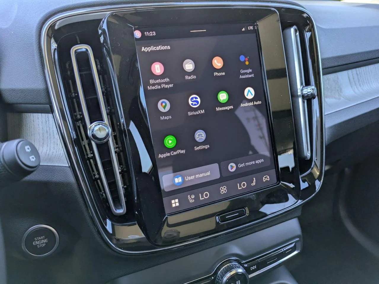 2026 Volvo XC40 Ultra - Photo 8