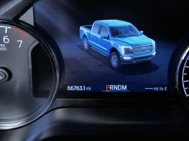 Certified Used 2022 Gray Ford XLT image 22