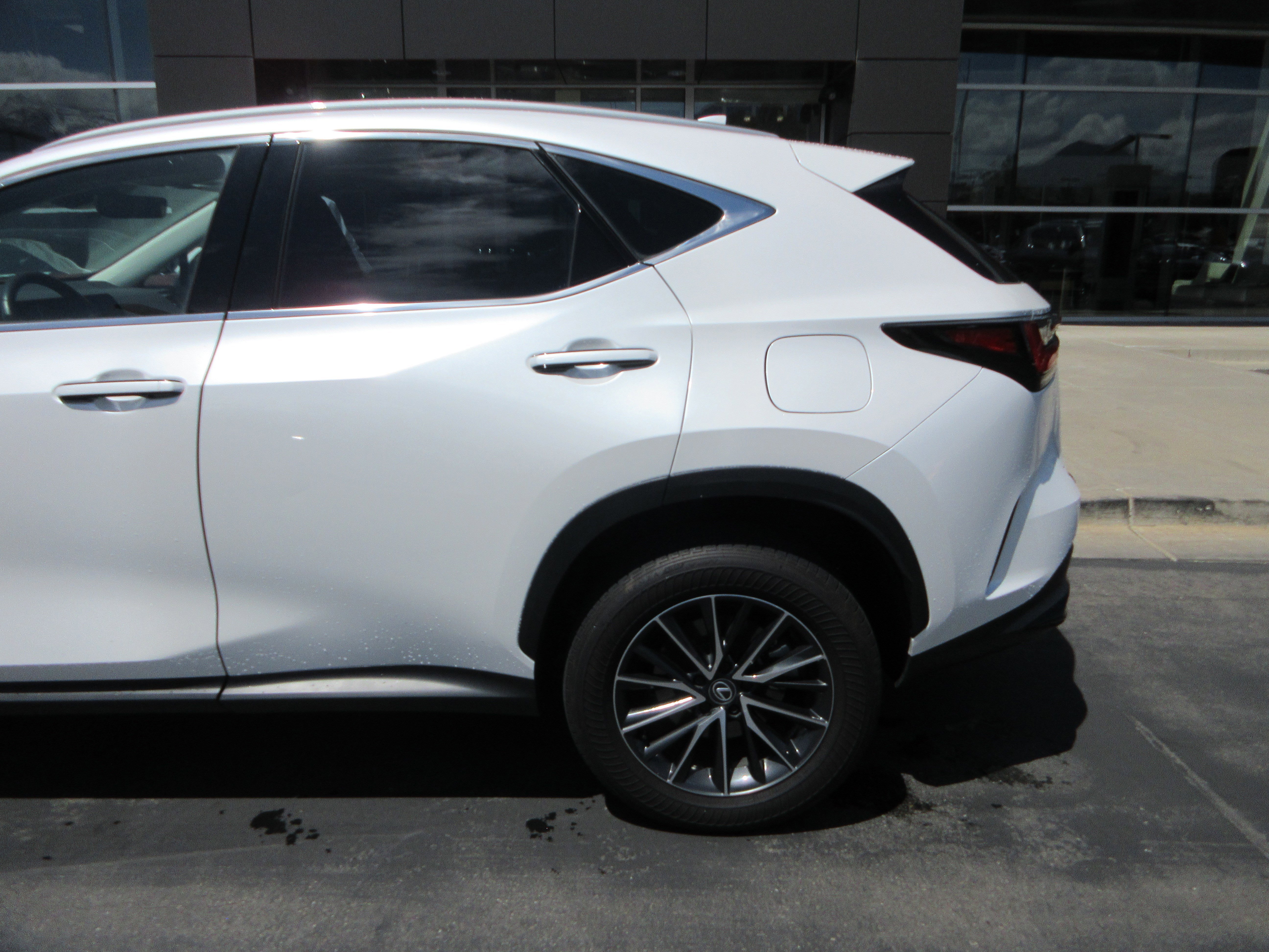 Used 2024 Eminent White Pearl Lexus 350 Base image 4