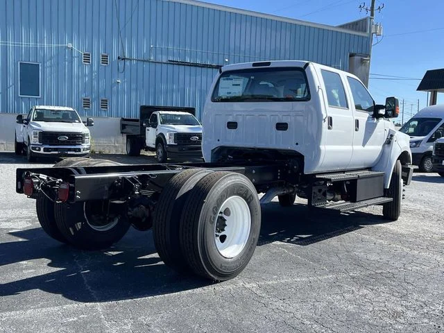 New 2027 White Ford Base image 3
