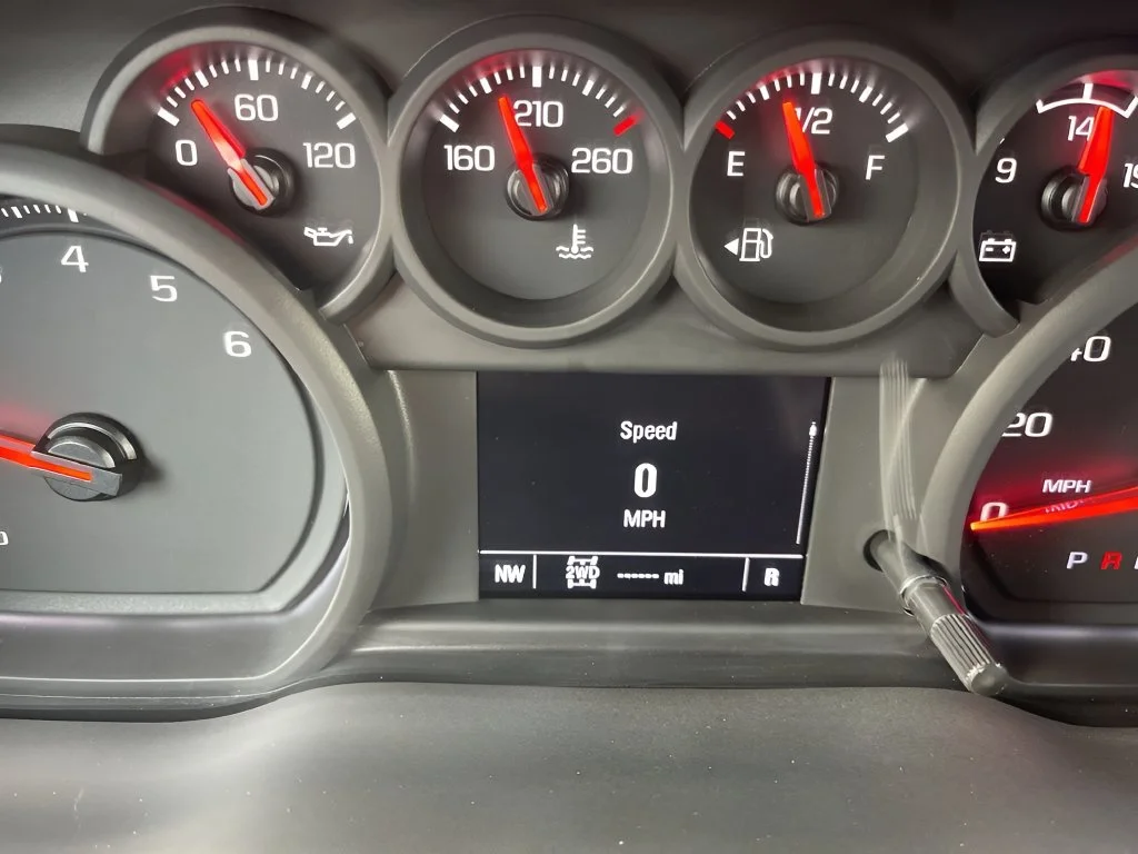 Used 2025 Summit White Chevrolet Custom Trail Boss image 23