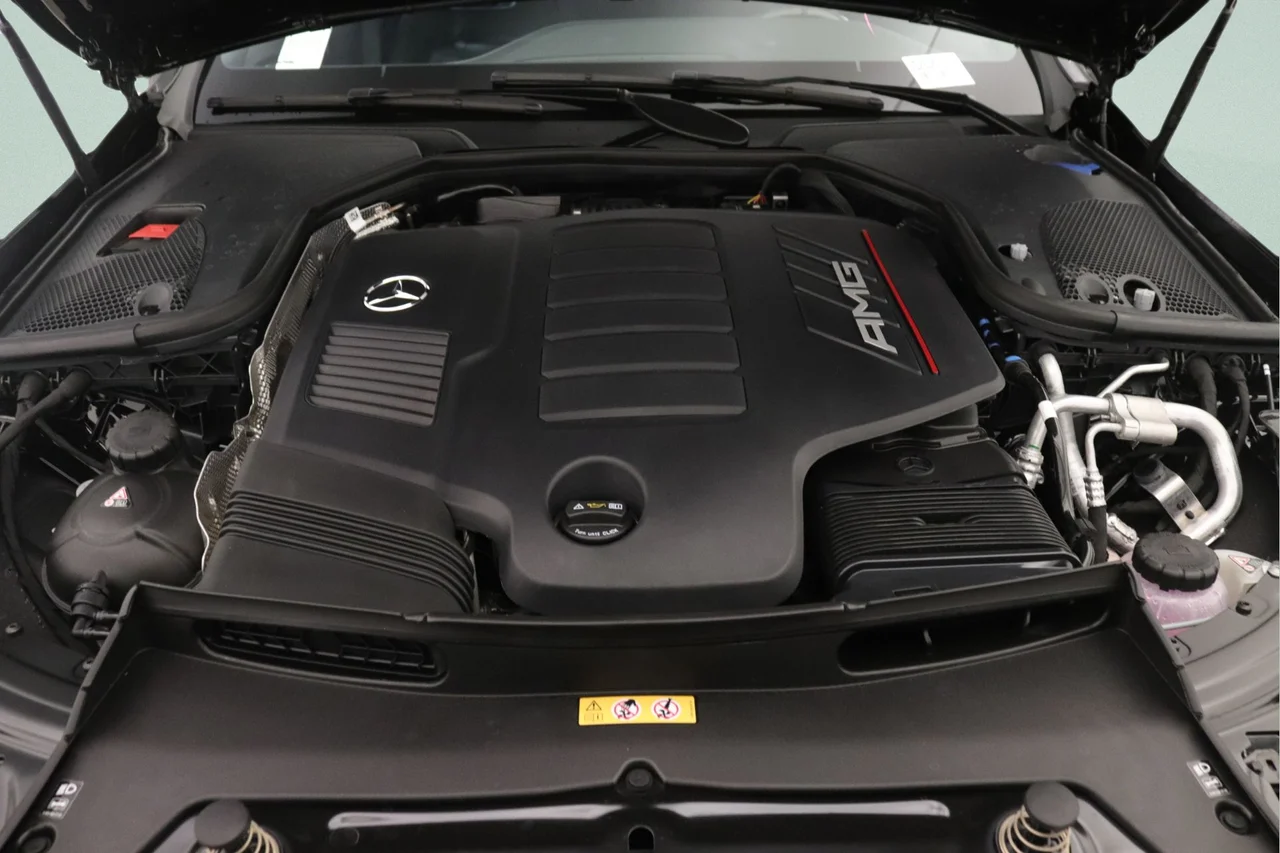 New 2026 Obsidian Black Metallic Mercedes-Benz Base 4MATIC® image 9