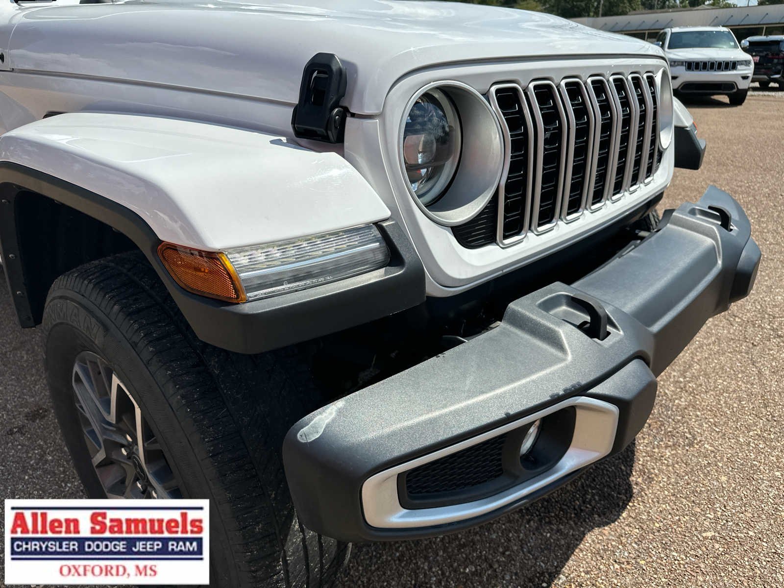 Certified Used 2025 Bright White Clearcoat Jeep Sahara image 50