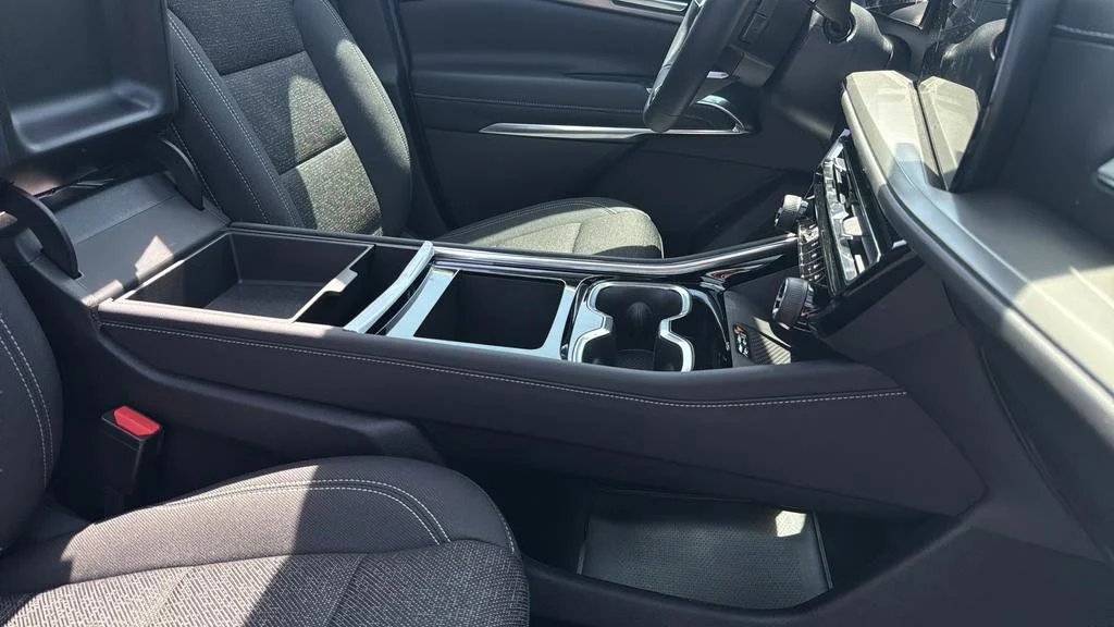 New 2026 Mosaic Black Metallic Chevrolet LT image 41