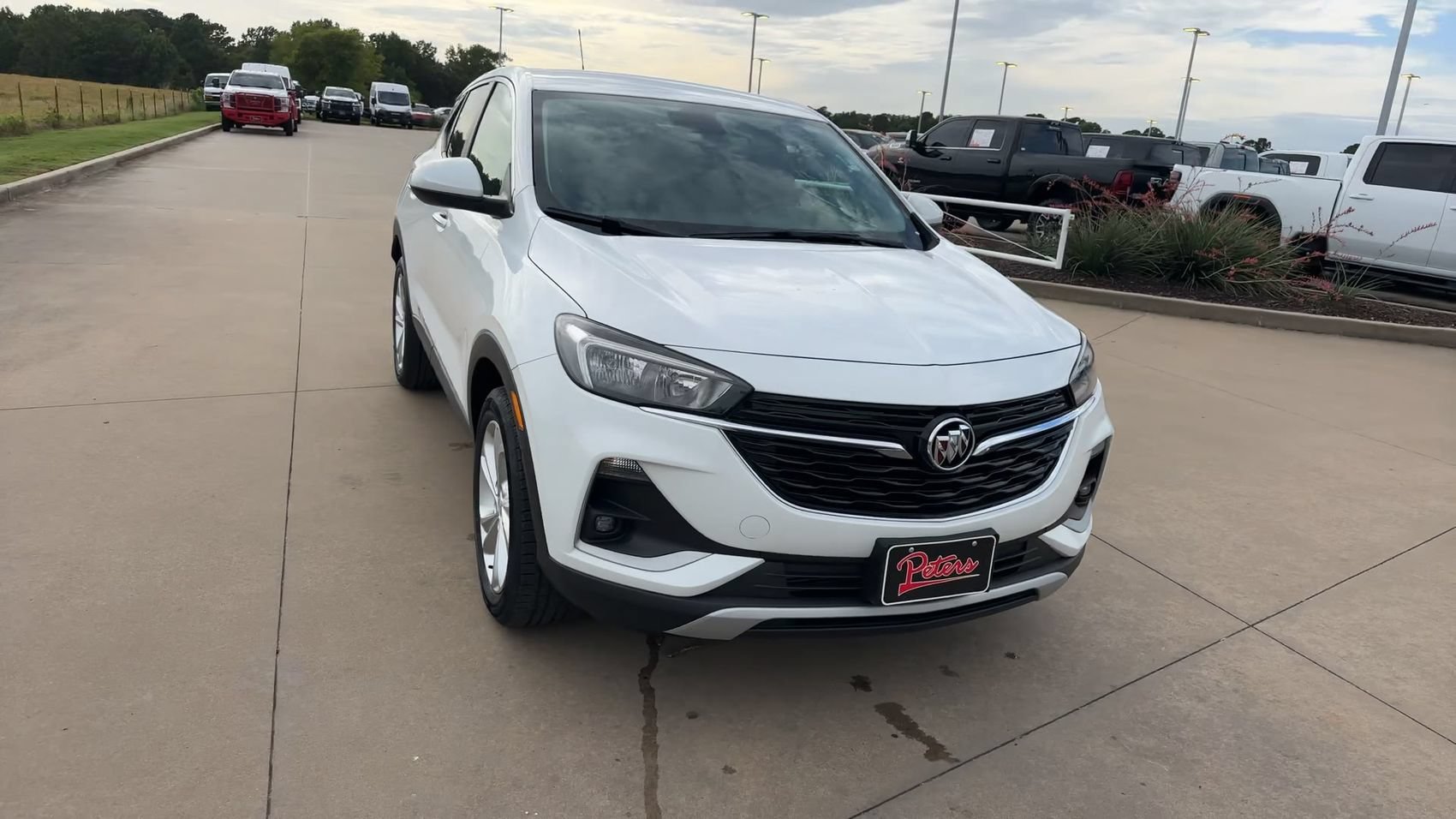 Used 2023 Summit White Buick Preferred image 3