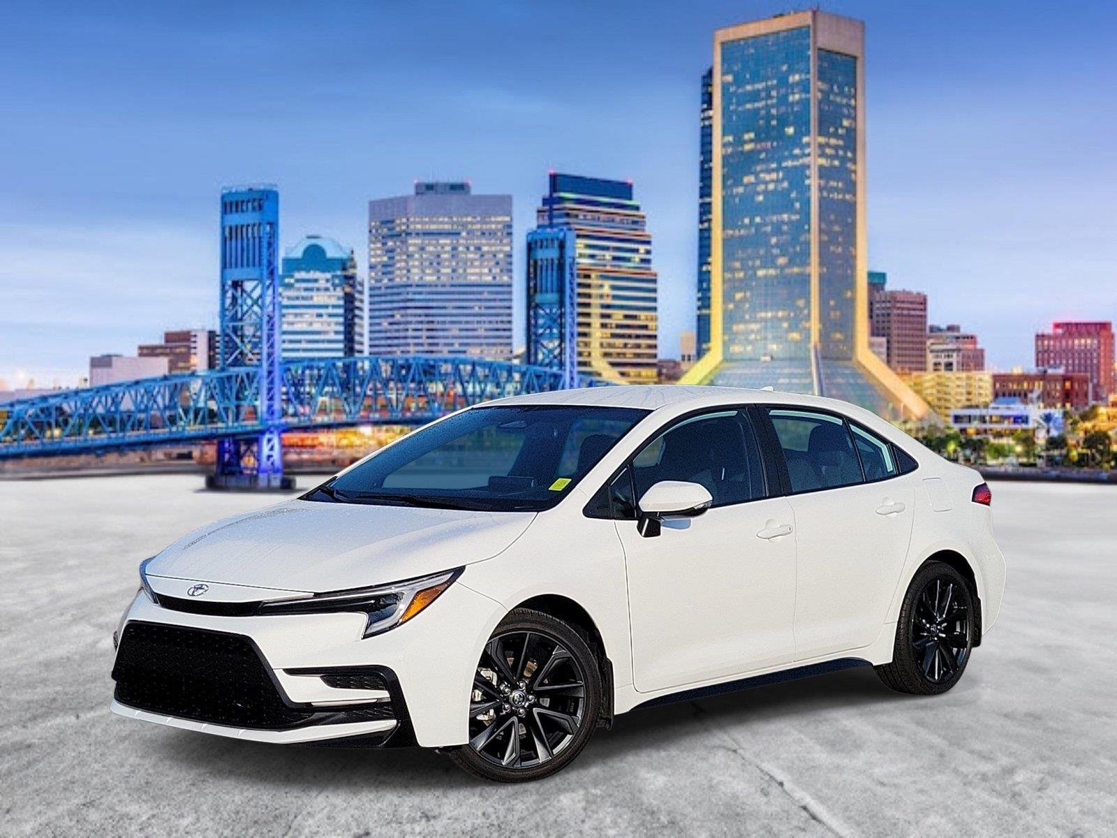 Used 2026 Ice Cap Toyota SE image 1