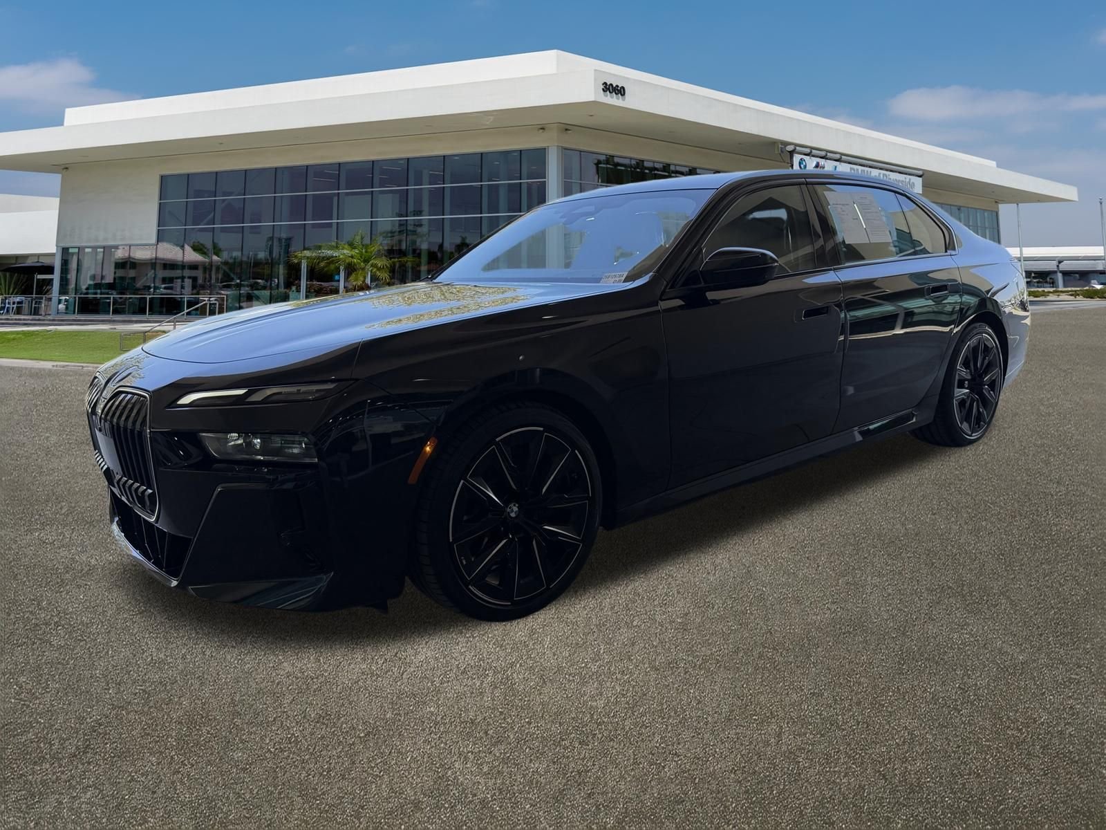 Used 2025 Black BMW 740i xDrive image 5