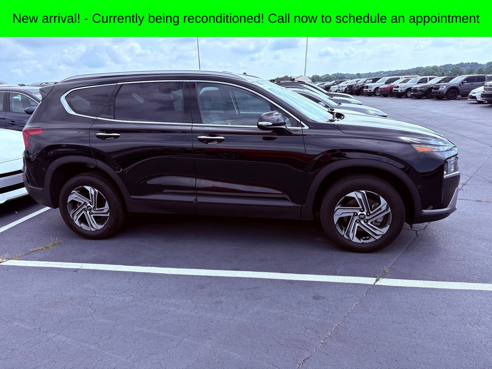 Used 2023 Twilight Black Hyundai SEL image 2