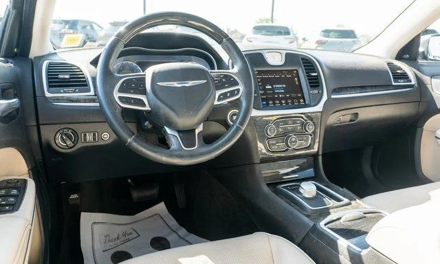 Used 2018 White Chrysler Limited image 14