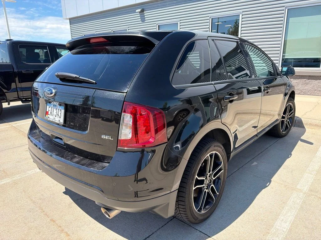 Used 2014 Black Ford SEL image 5