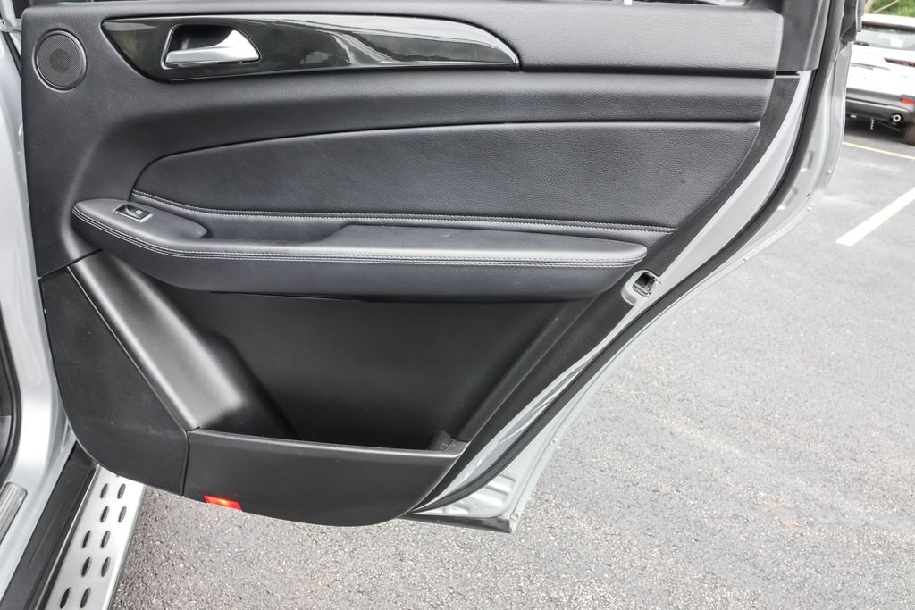 Used 2017  Mercedes-Benz GLS 450 image 33