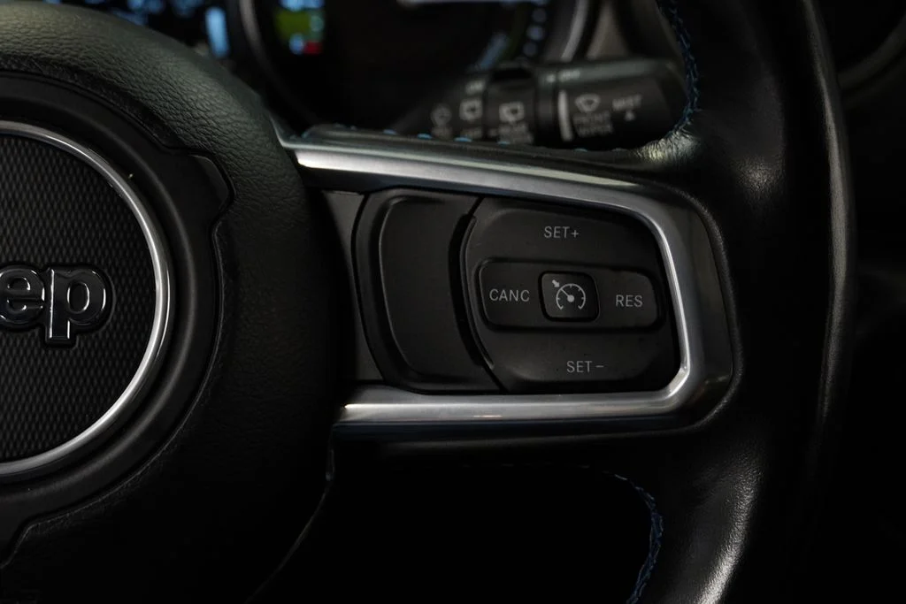Used 2022 White Jeep Unlimited Rubicon 4xe image 40
