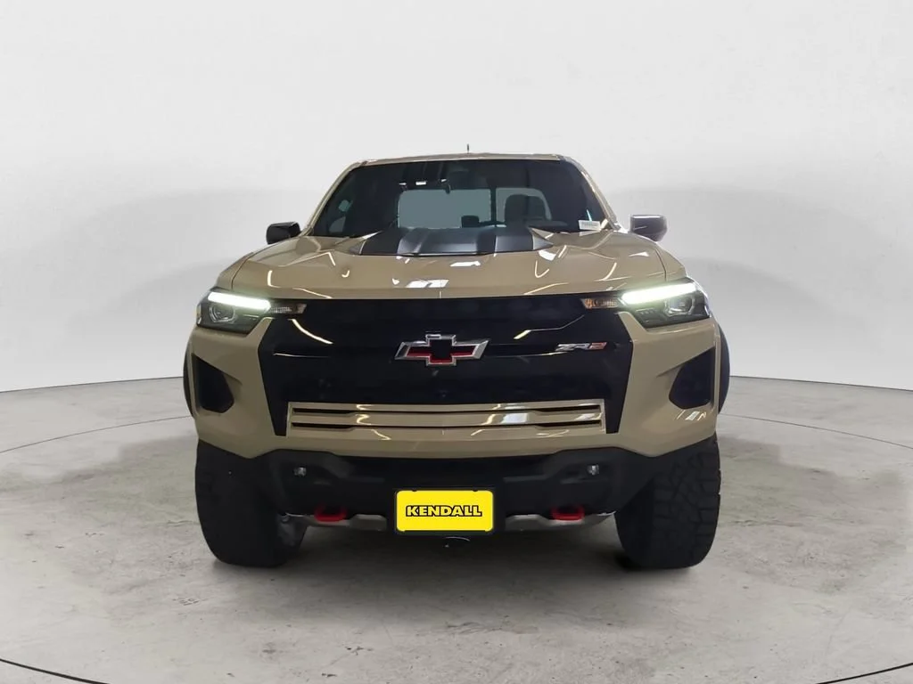 Used 2024 Sand Dune Metallic Chevrolet ZR2 image 2