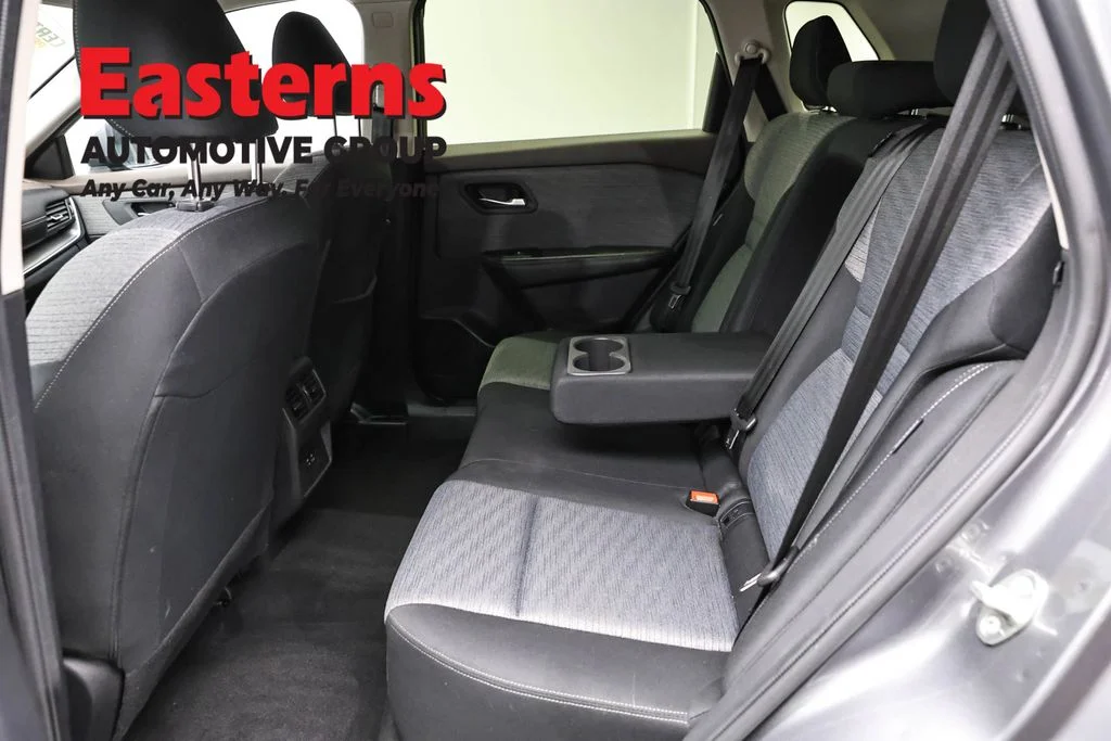 Used 2023 Gray Nissan SV image 21