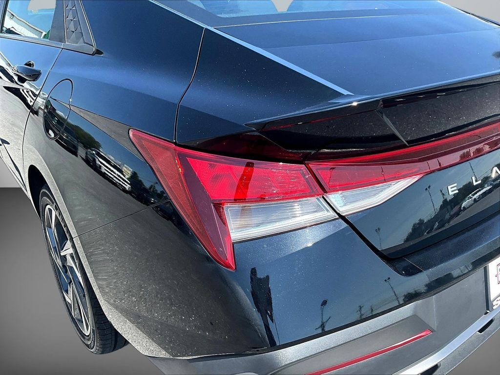 Certified Used 2025 Black Hyundai SEL Sport image 25