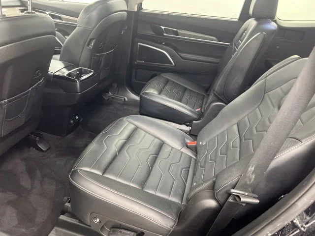 Used 2022 Black Kia SX image 11