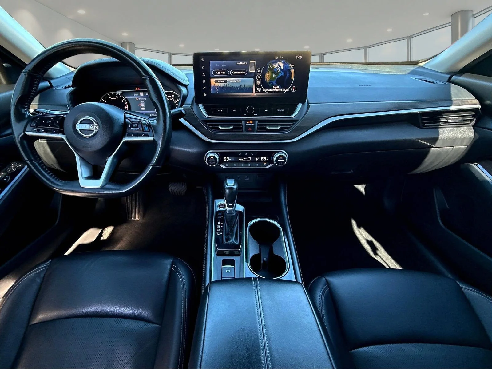 Certified Used 2023 Gun Metallic Nissan 2.5 SL image 9
