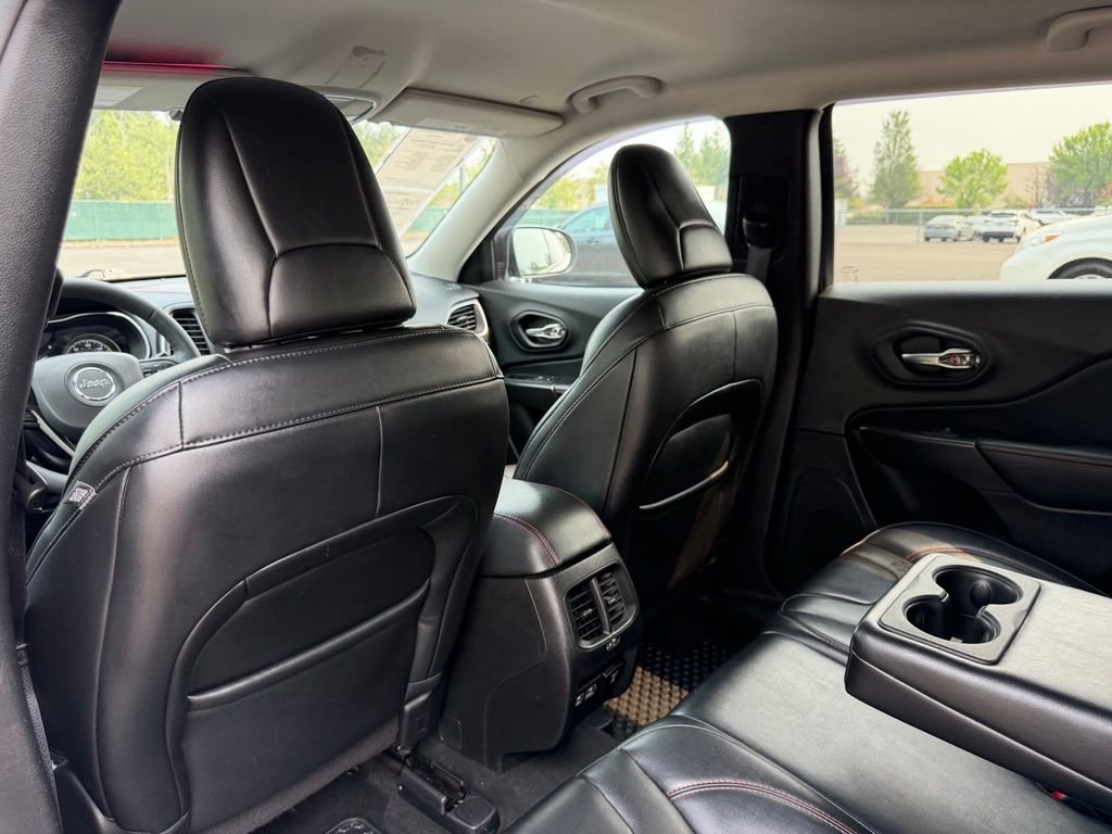 Used 2021 Olive Green Pearlcoat Jeep Trailhawk image 32